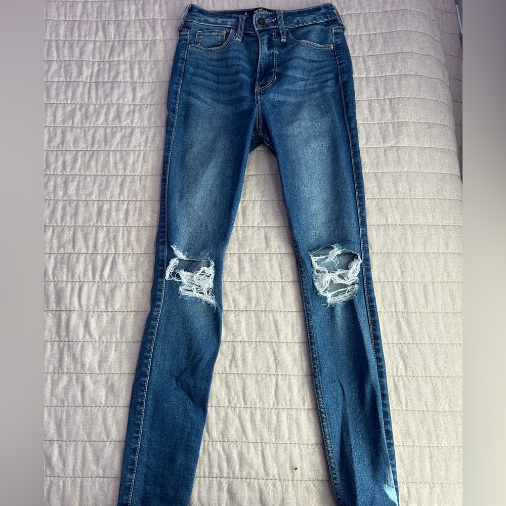 Hollister high-rise skinny jeans